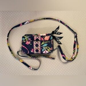 Vera Bradley All-in-One retired Ribbons crossbody bag with wrist strap. Small.